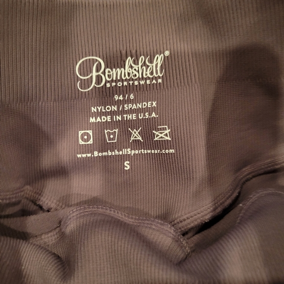 🚫SOLD🚫✨️BOMBSHELL INSPIRED SEAMLESS LEGGINGS SZ. SMALL✨️ - Picture 12 of 12